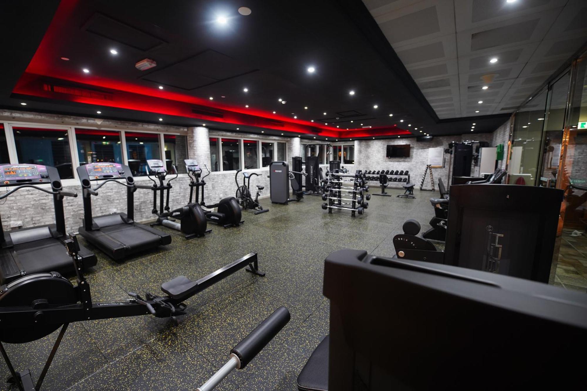 Grand Villaggio Hotel Абу Даби Екстериор снимка