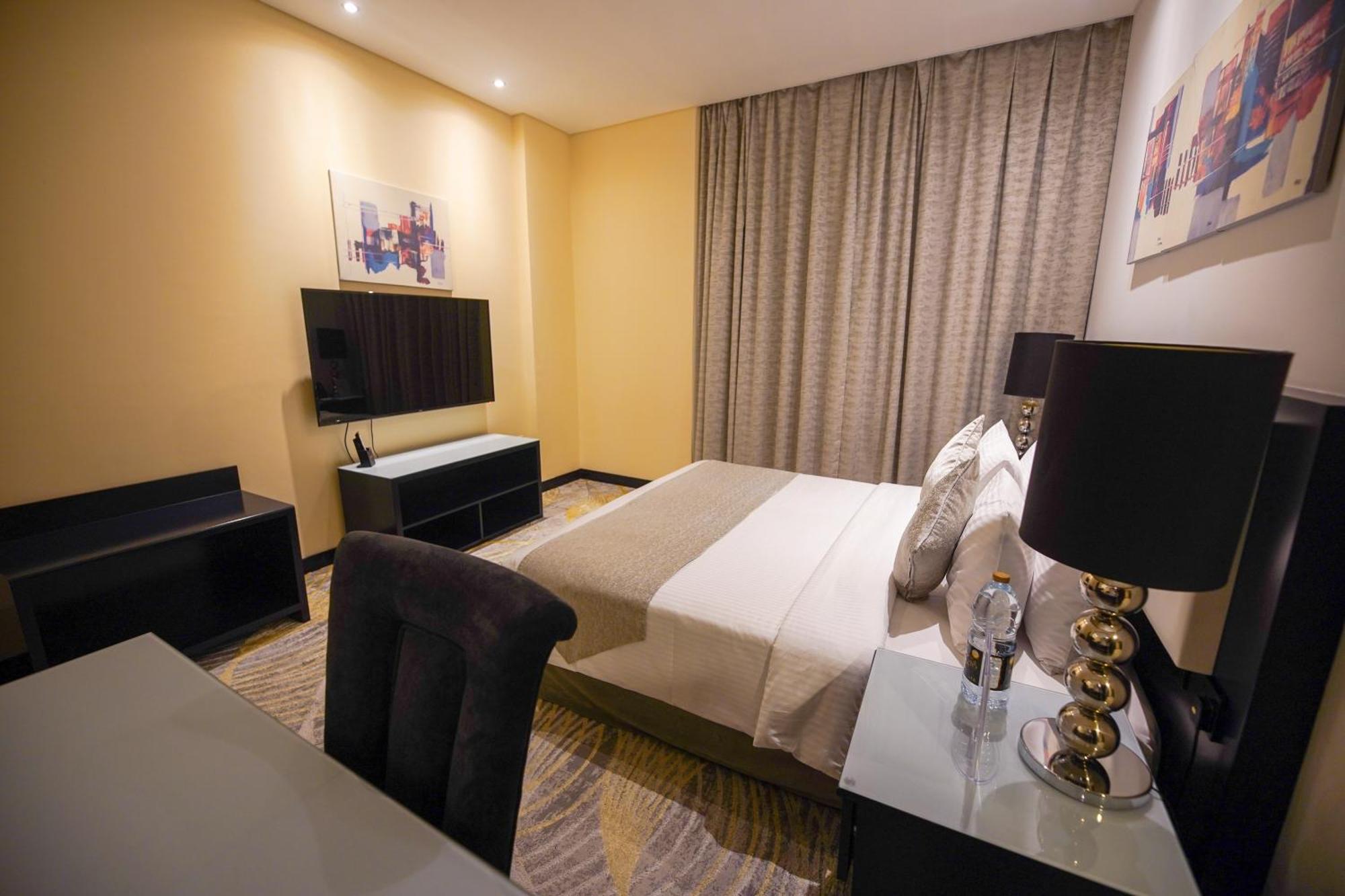 Grand Villaggio Hotel Абу Даби Екстериор снимка
