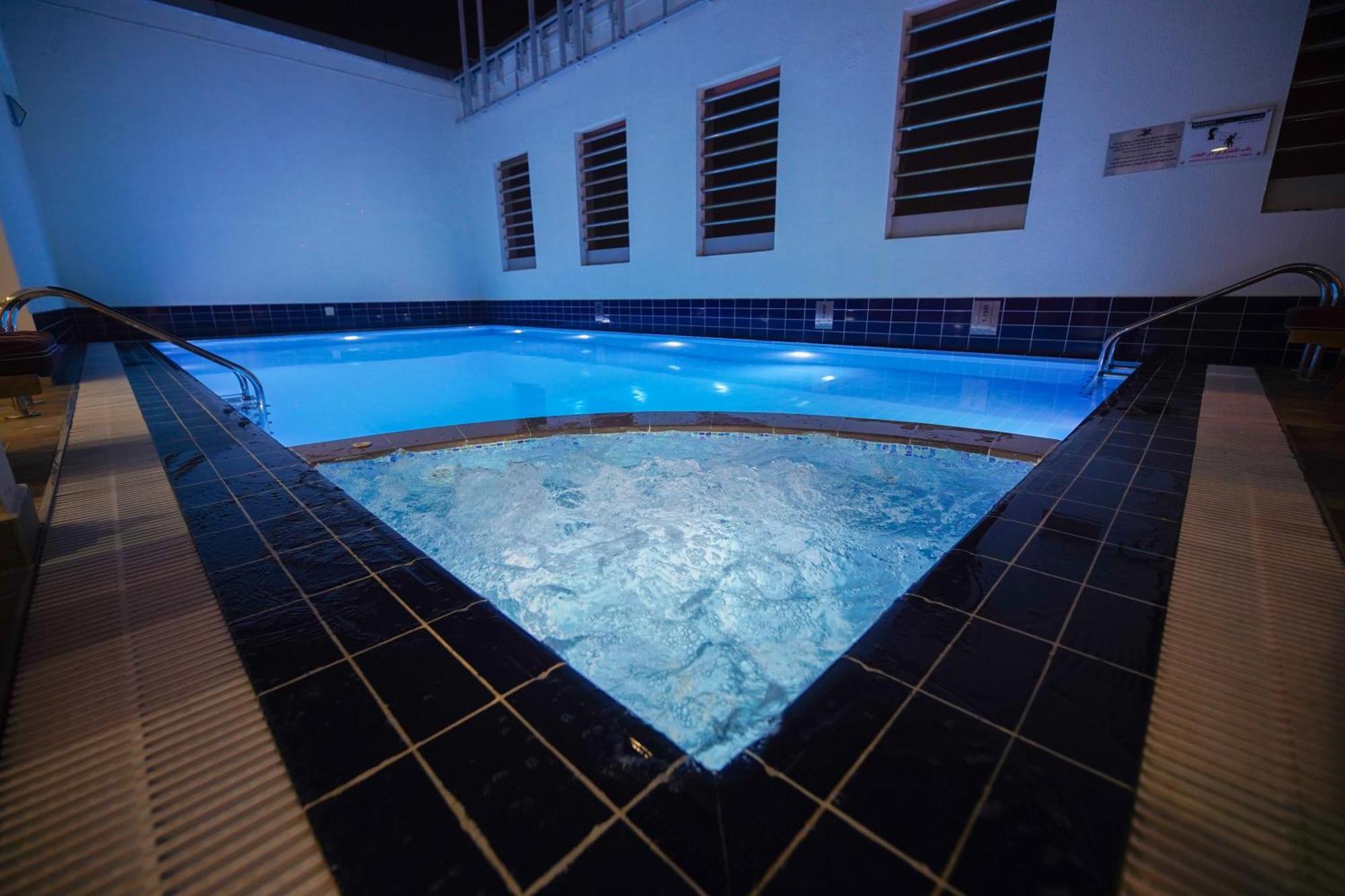 Grand Villaggio Hotel Абу Даби Екстериор снимка