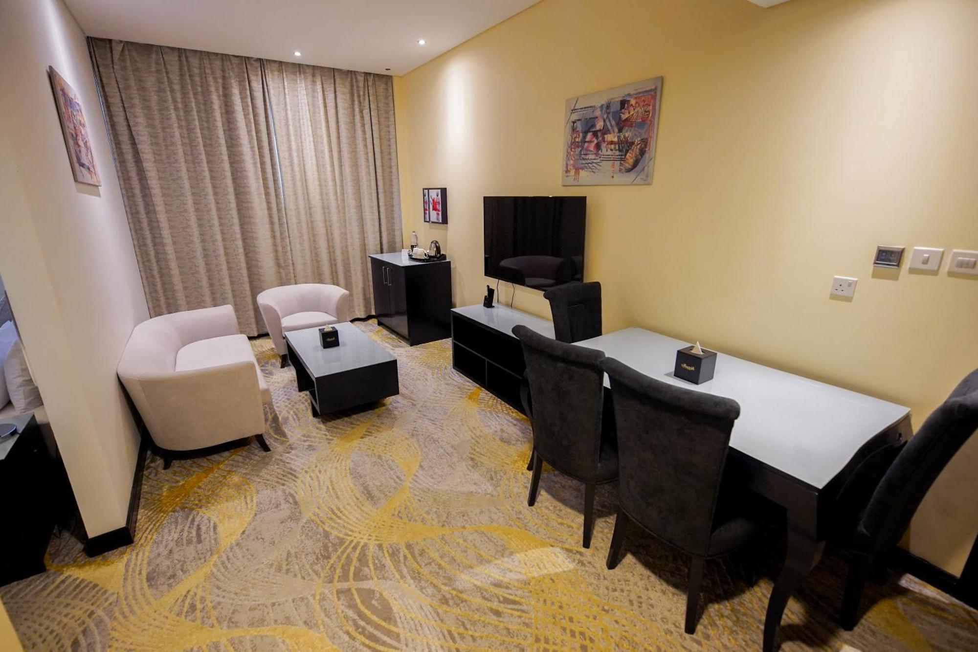 Grand Villaggio Hotel Абу Даби Екстериор снимка