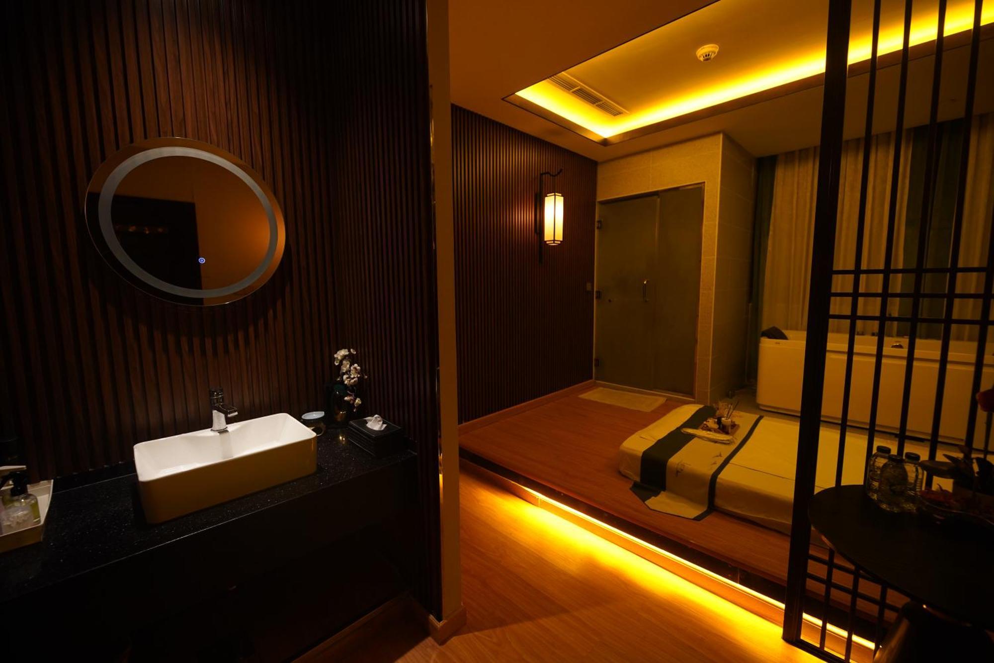 Grand Villaggio Hotel Абу Даби Екстериор снимка